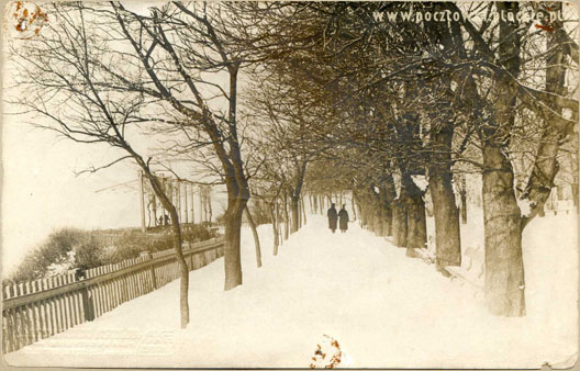 Aleja za Tumem zimą na starej pocztówce