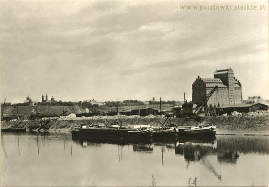 P�ock. Stocznia rzeczna. Biuro Wydawnicze Ruch, fot. A. Zborski